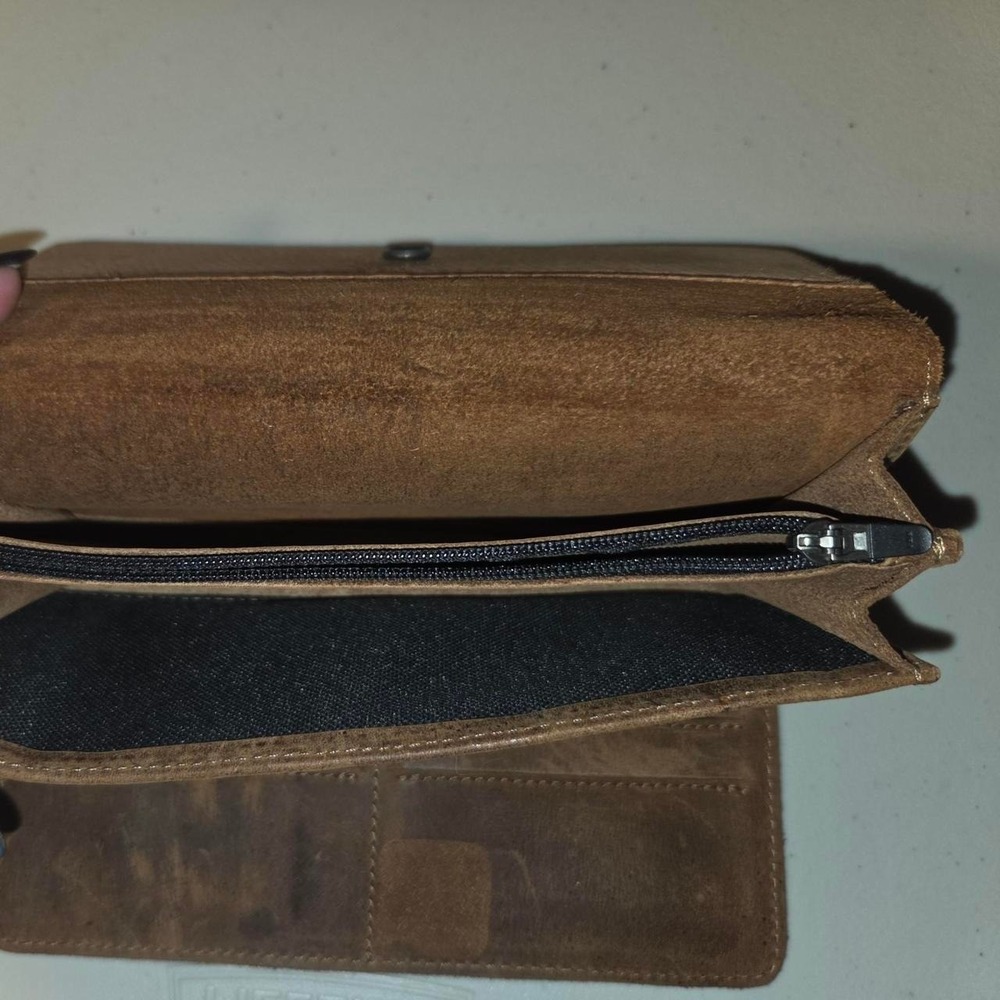 Hearth & Hand Brown Leather Distressed Trifold Clutch Wallet Boho Snap Closure - Picture 4 of 4